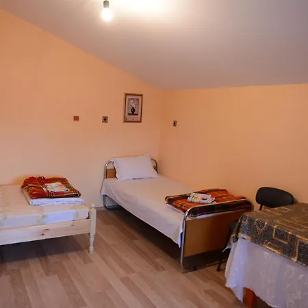 Delieva House *